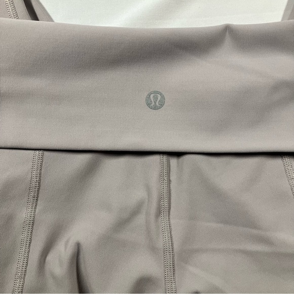 Lululemon Wunder Under Crop II Roll Down Scallop Full-On 24" Smoky Blush sz 2 - Picture 8 of 8